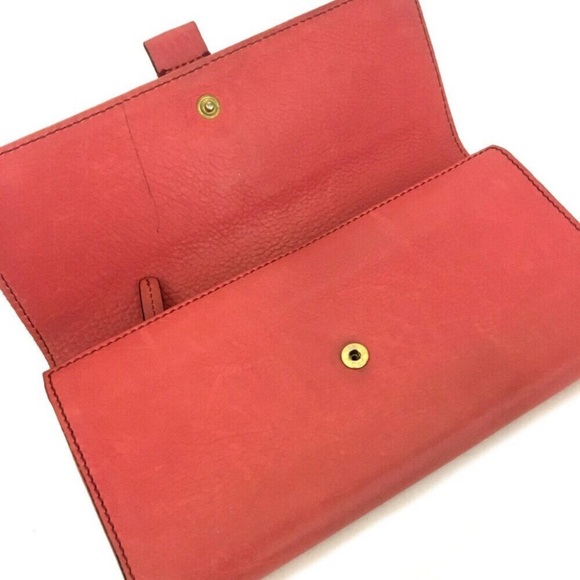 Beautiful Chloe Aurore Padlock Wallet. - Picture 6 of 14